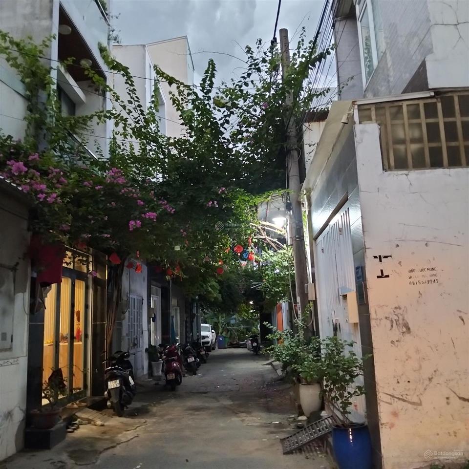 Bán nhà, dãy phòng trọ đường số 18 linh trung thủ đức. đường xe tải thông. giá chỉ 3.9 tỷ bớt lộc.