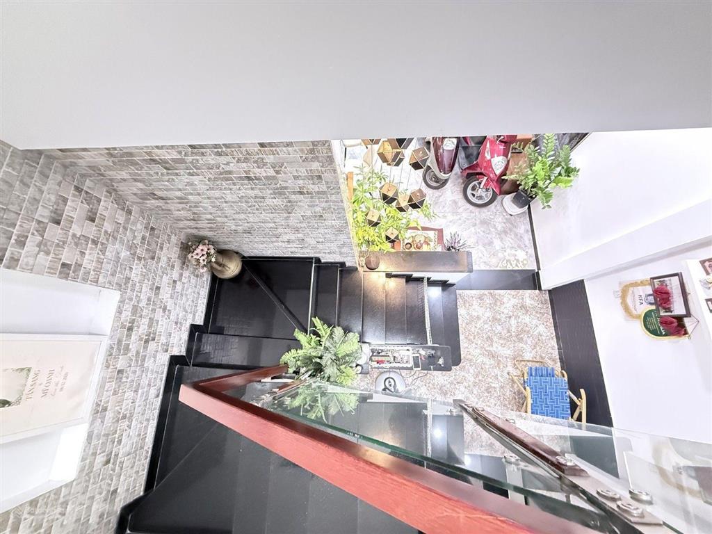 Bán nhà lã xuân oai. nhà bán tăng nhơn phú a. nhà đẹp giá rẻ quận 9. nhà 5 tỷ quận 9. nhà ga metro.