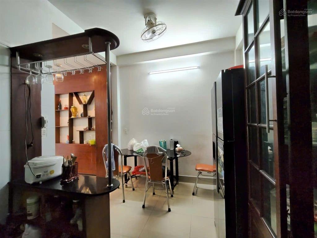 Bán nhà 3 tầng đường lã xuân oai  lê văn việt  3pn3wc. giá 4.2 tỷ bớt lộc. nhà tăng nhơn phú q9