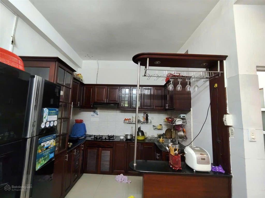 Bán nhà 3 tầng đường lã xuân oai  lê văn việt  3pn3wc. giá 4.2 tỷ bớt lộc. nhà tăng nhơn phú q9