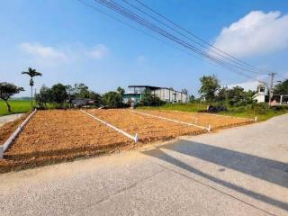 Bán lô góc 2 mặt tiền, đường 7m5 thông tại trục chính Phú Quý 