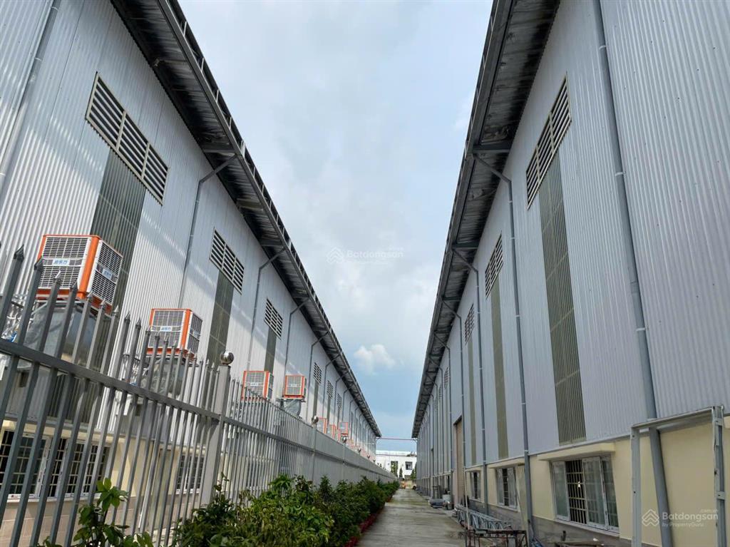 Cho thuê kho xưởng 4800m2 tại nhị thành thủ thừa long an. giá tham khảo tốt trong khu vực 50k/m2