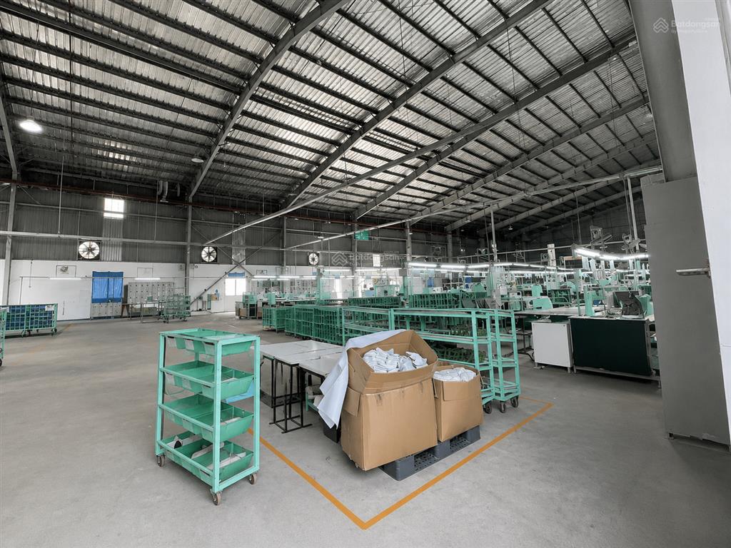 Cho thuê nhà xưởng mặt tiền quốc lộ 1 đồng tháp  4500 m2  giá 380 triệu/th