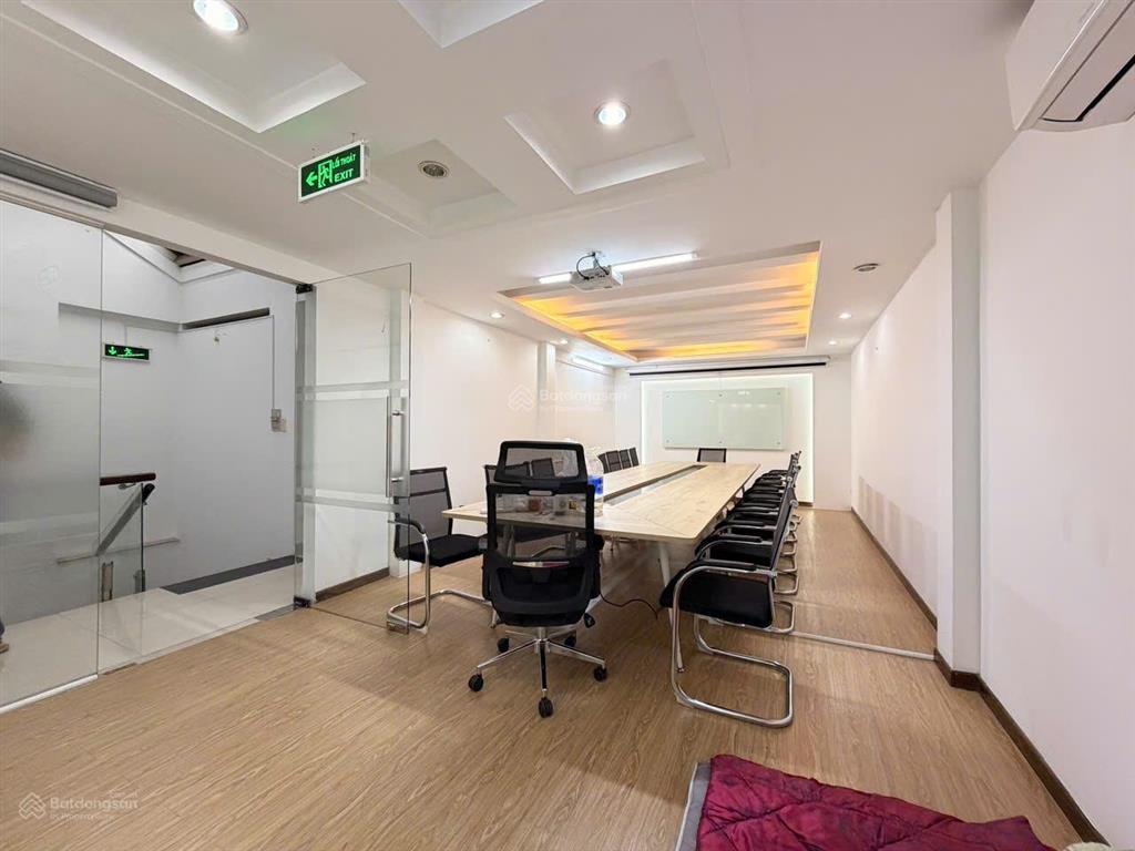 Nhà đẹp an phú gara ô tô, 150m2, 3pn 1 trệt 2 lầu tại kdc cao cấp giá thuê chỉ 60 triệu/tháng