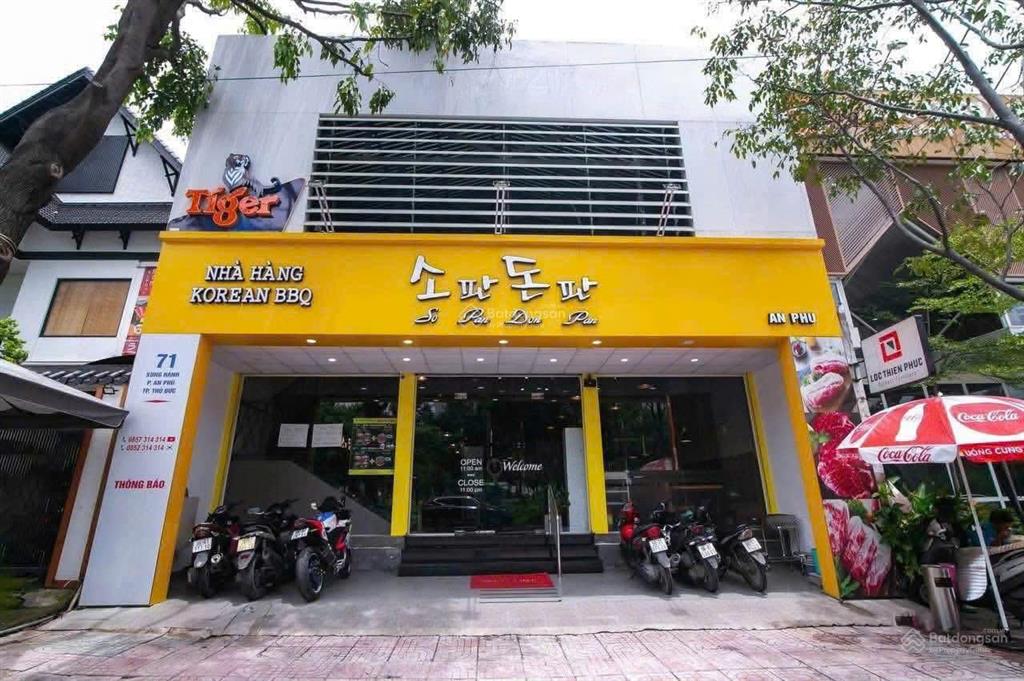 Cho thuê nhà mặt tiền đường song hành, ngang 10m hiếm có  vị trí đẹp dễ nhận diện thương hiệu
