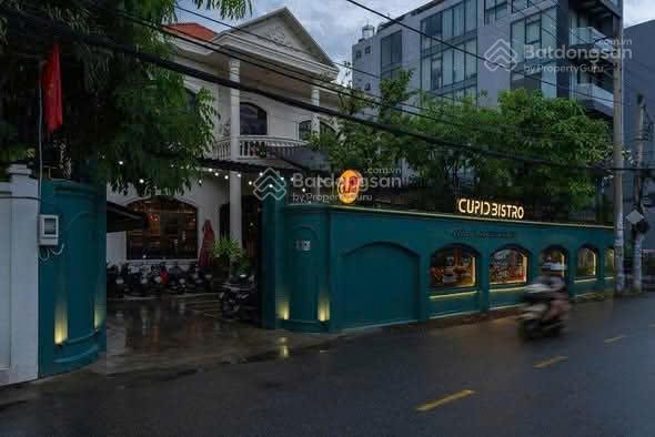 Cho thuê biệt thự góc 2 mặt tiền trần văn sắc, thảo điền 600m2, hồ bơi riêng  chỉ 7.000 usd/tháng