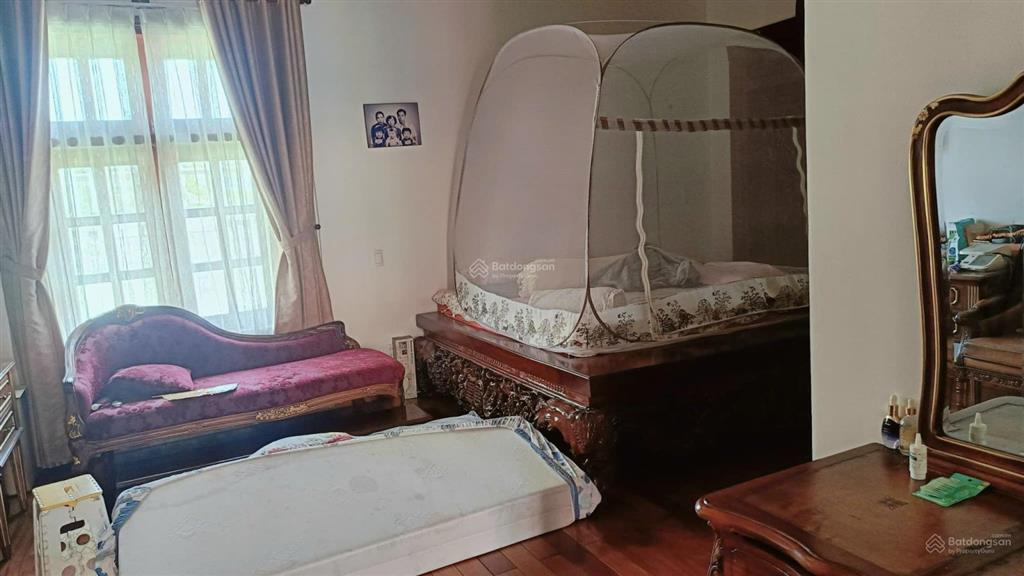 Bán villa full nội thất gỗ cao cấp thảo điền, tp. thủ đức