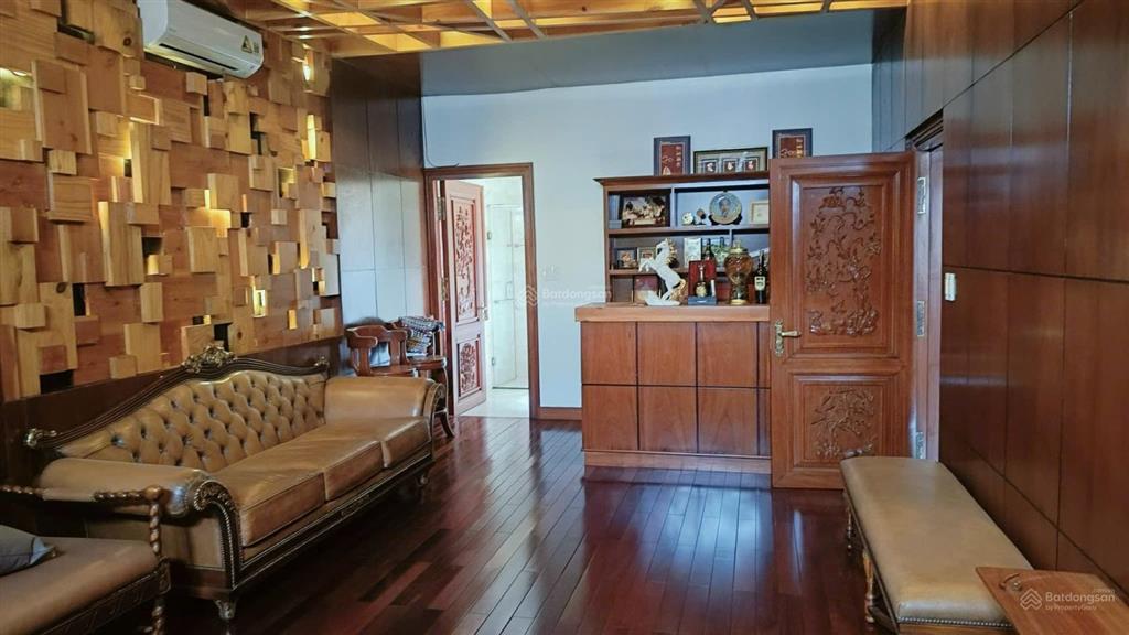 Bán villa full nội thất gỗ cao cấp thảo điền, tp. thủ đức