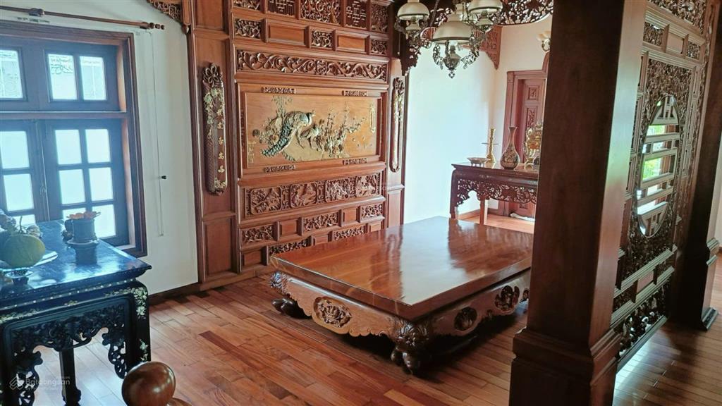 Bán villa full nội thất gỗ cao cấp thảo điền, tp. thủ đức