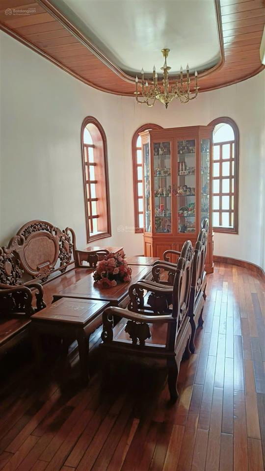 Bán villa full nội thất gỗ cao cấp thảo điền, tp. thủ đức