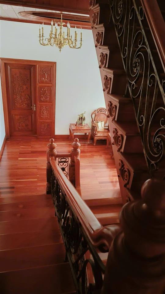 Bán villa full nội thất gỗ cao cấp thảo điền, tp. thủ đức