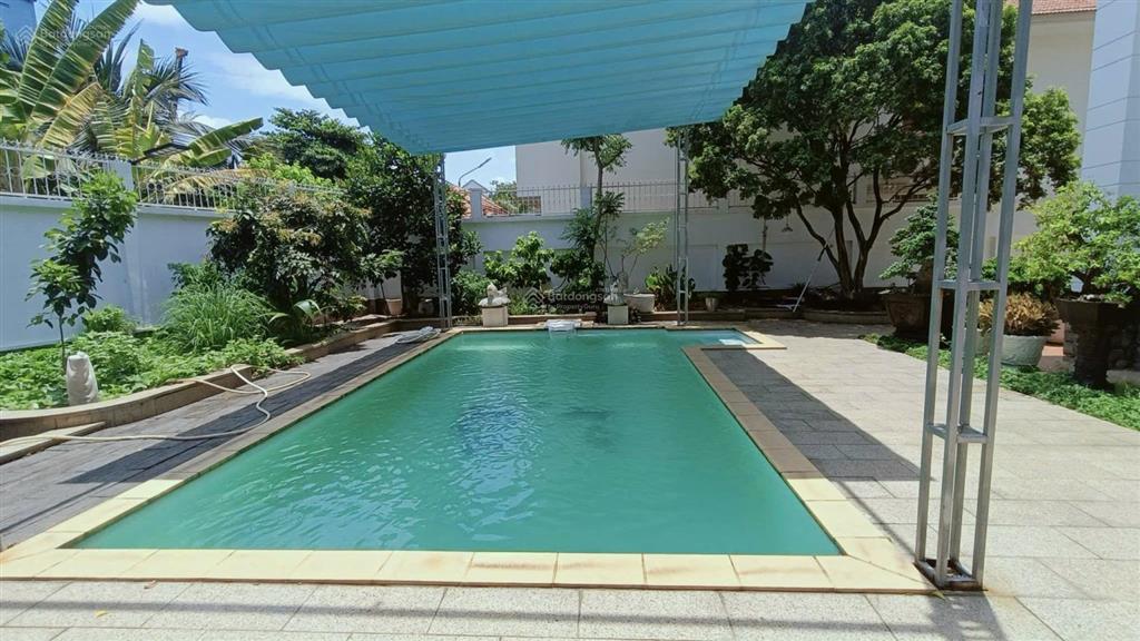 Bán villa full nội thất gỗ cao cấp thảo điền, tp. thủ đức