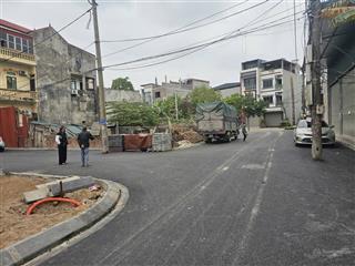 Bán đất chính chủ 2 mặt tiền 80m2 cạnh kcn thăng long  đối diện bv nhiệt đới tw2