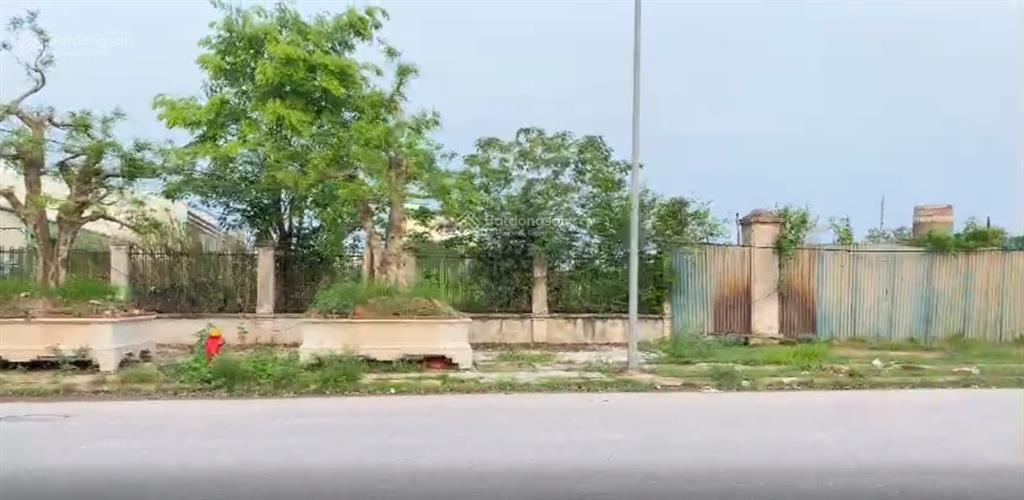 Diện tích 3000m2, xưởng cần bán hiện tại trong khu công nghiệp nguyên khê
