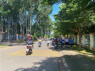 Mặt tiền nhựa srtc ngay trung tâm phường bình lộc chỉ 500tr (bank hỗ trợ 50%)