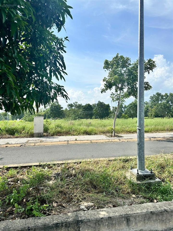 Bán gấp đất nền kđt làng sen việt nam, 900 triệu, 84 m2