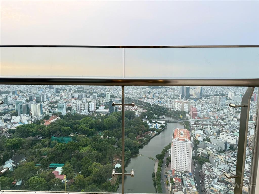 Cho thuê căn hộ 3pn vinhomes golden river 110m², full nội thất, view city, giá 32 triệu/tháng
