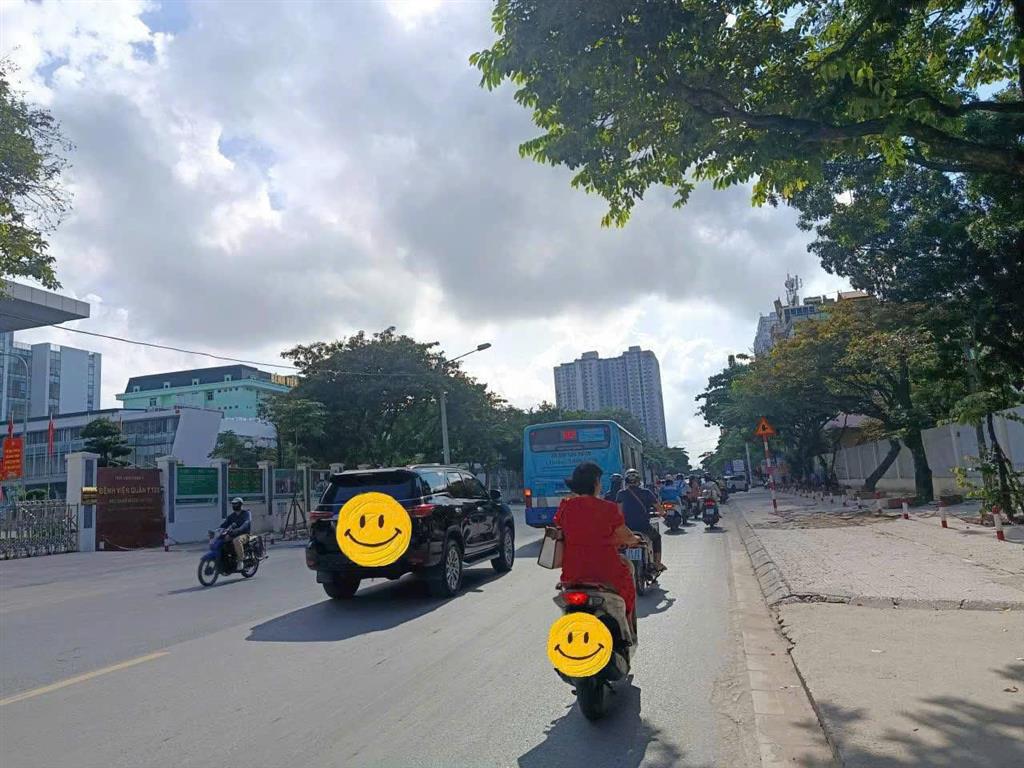 Chính chủ cần bán nhà mặt phố trung tâm hà đông giá nhỉnh 11 tỷ