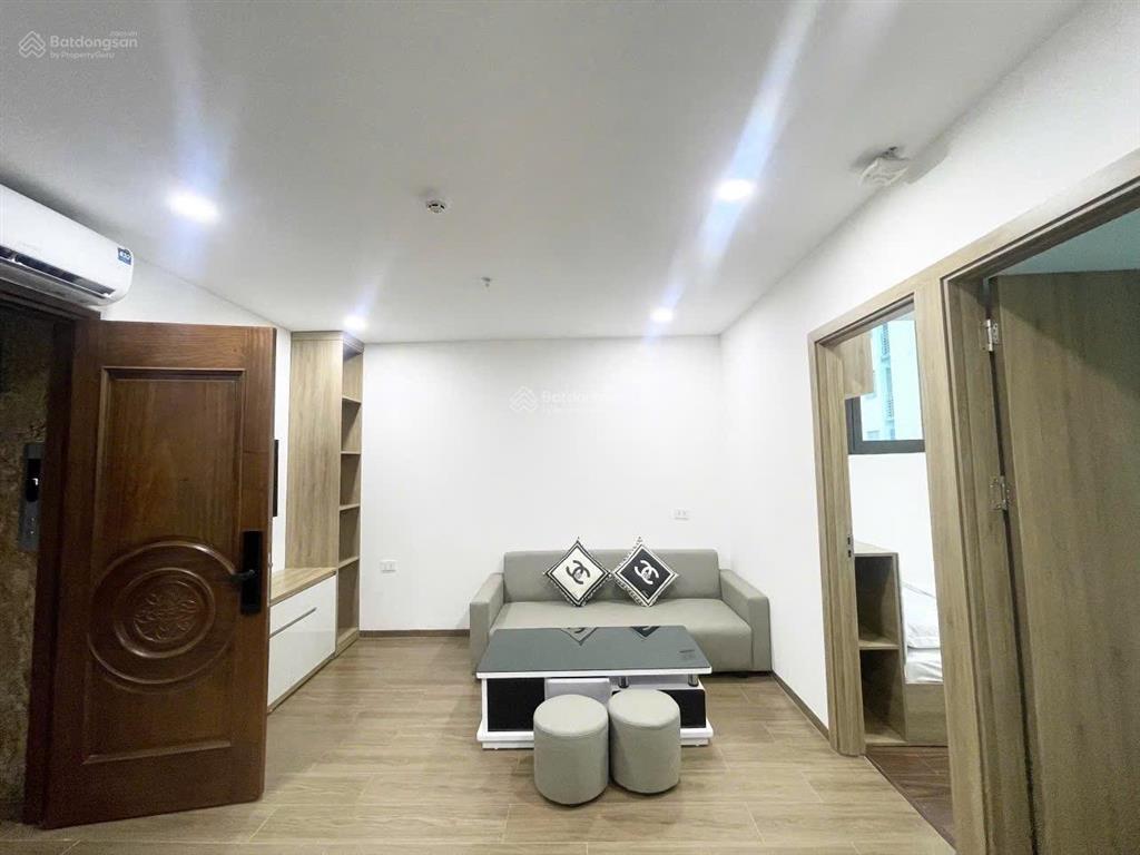 Cho thuê phòng mới tinh  2n1k full đồ tại 271 lạc long quân. dt 60m2  giá 11,5 tr.