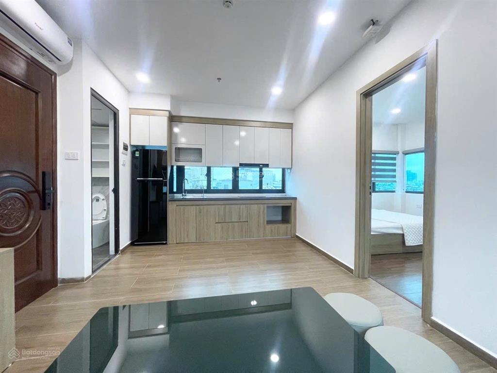 Cho thuê phòng mới tinh  2n1k full đồ tại 271 lạc long quân. dt 60m2  giá 11,5 tr.