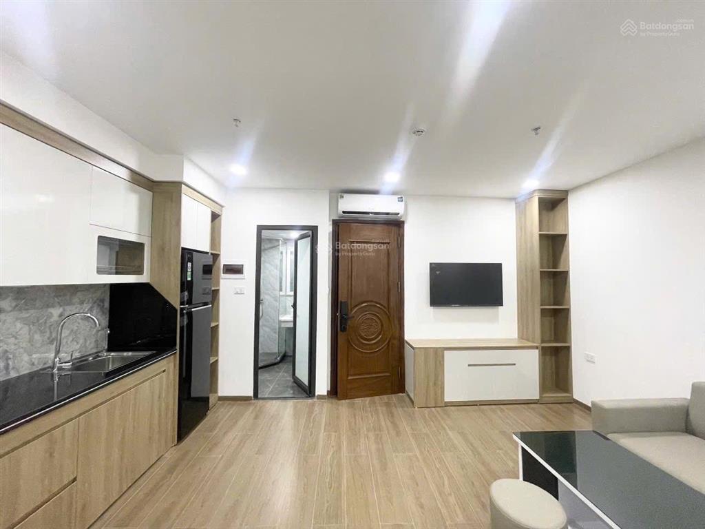 Cho thuê phòng mới tinh  2n1k full đồ tại 271 lạc long quân. dt 60m2  giá 11,5 tr.