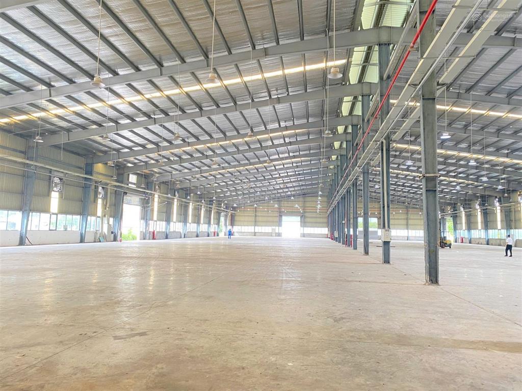 Cho thuê gấp kho xưởng dt 1000m2 đến 5000m2, sẵn tòa vp 727m2 x 3 tầng, pccc đầy đủ