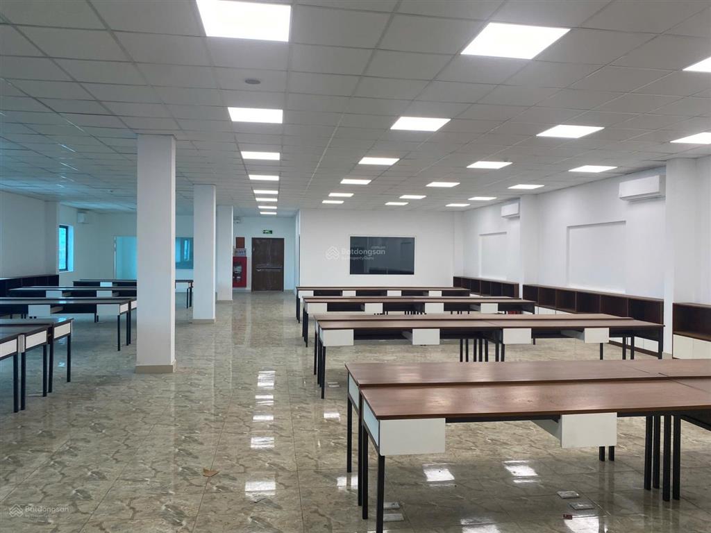 Cho thuê tòa nhà điều hành kcn quang minh, hà nội 727m2 x 3 tầng