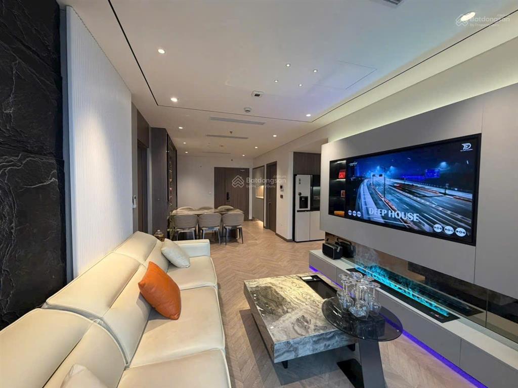Chính chủ bán sớm trong tuần căn 3n góc tòa d imperia garden 95m full đồ giá 8.8 tỷ,  0828 101 ***