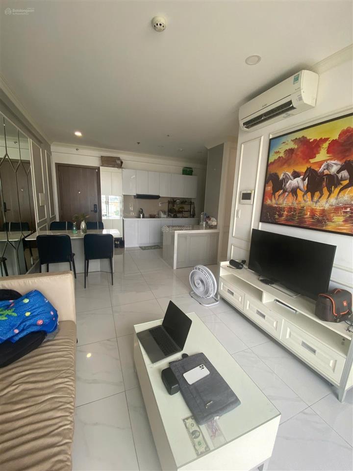 Chính chủ bán căn hộ dlusso mua một nơi ở, hay mua một giai đoạn chuyển mình của cả khu đông?