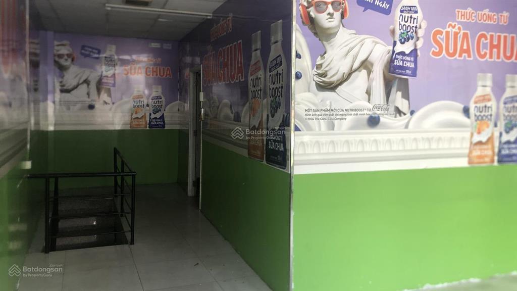 Cho thuê nhà mt nguyên căn trung tâm q3 4.5*15m trệt gác toilet