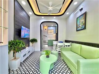 Nhà đẹp ở ngay  hẻm 3m thông, sát mặt tiền trường sa  p.gia định  bình thạnh, 3.x tỉ tl