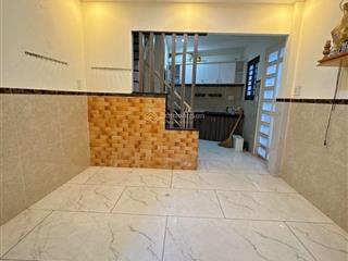 Nhà căn góc hẻm rộng thông khu đường d, sát mặt tiền ngay hàng xanh , bình thạnh, nhỉnh 3 tỉ tl