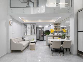 Nhà đẹp 4 tầng ~40m2  khu vip phan xích long xe hơi đỗ cửa  ngang 4 m  nhỉnh 7 tỉ tl