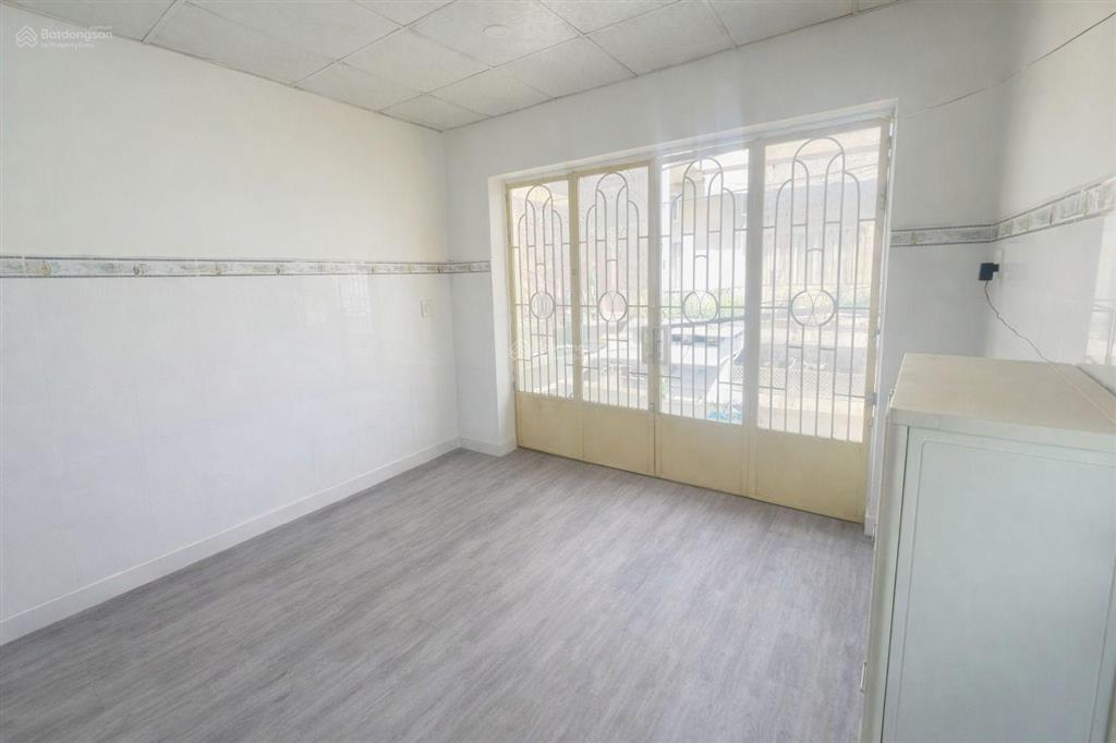 Hàng ngon dòng tiền 15tr/tháng 2pn hẻm xe hơi tới cửa  gần chợ bà chiểu p. bình thạnh 4.x tỉ