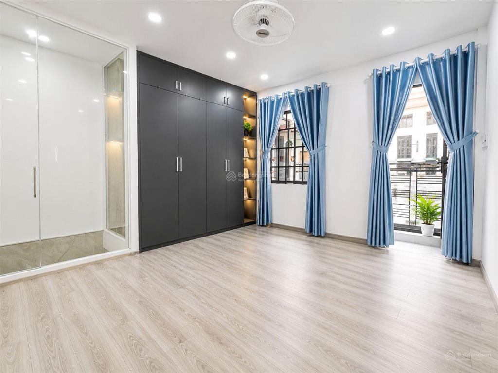 Nhà mới 2 tầng full nội thất  gần hàng xanh  thị nghè xô viết nghệ tĩnh  bình thạnh 2.x tỉ tl