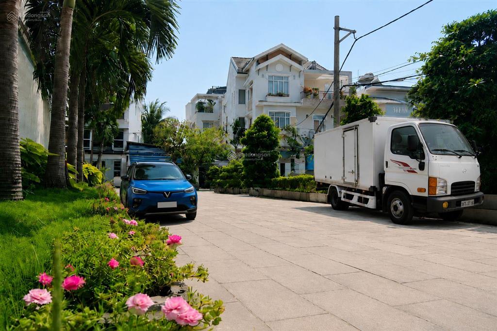 Hẻm ô tô đậu ngày đêm bình thạnh  4 tầng 45m 4pn  5p sang q1  nhỉnh 8 tỷ tl