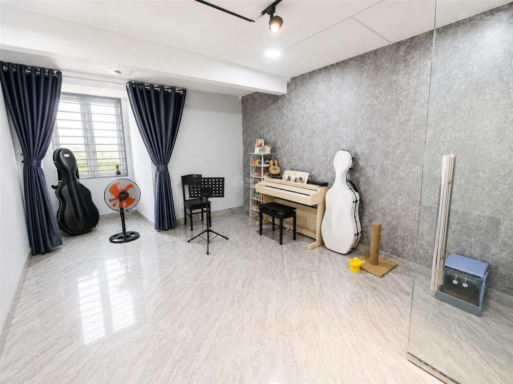 Hàng hiếm giáp quận 1 hẻm xe hơi kinh doanh thông xe tải tới cửa 3 tầng btct 58m2 p. gđ bình thạnh