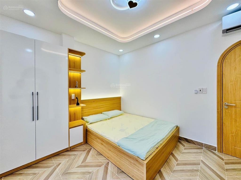 Gấp giảm sốc 1.1 tỉ  garden house 3 tầng sd 130m2  4pn  ngang 4,6m full nội thất  chợ bà chiểu