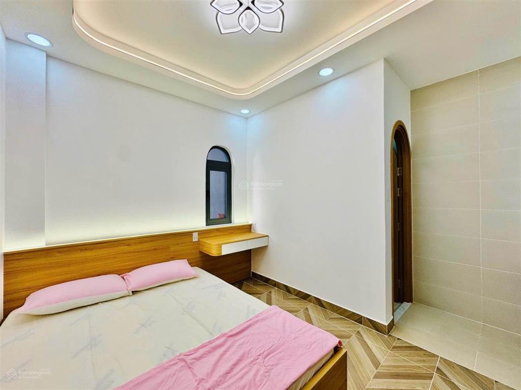 Gấp giảm sốc 1.1 tỉ  garden house 3 tầng sd 130m2  4pn  ngang 4,6m full nội thất  chợ bà chiểu
