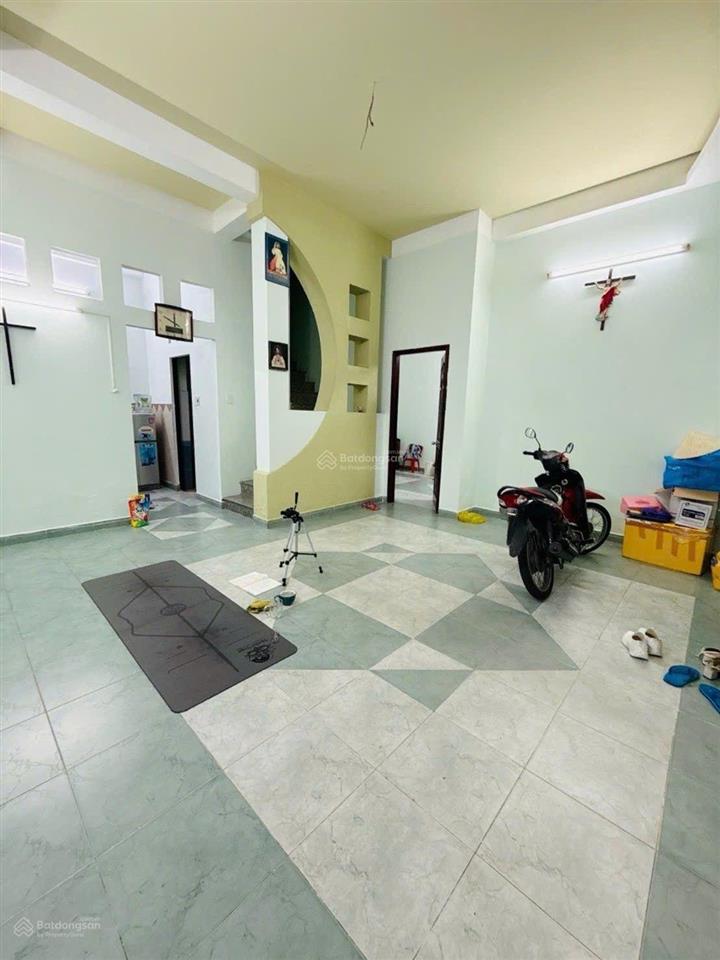 Giảm 1.7 tỉ còn 8 tỉ  nhà 3 tầng, 79m2 ngang 6m  6pn  lê quang định  p. 5  bình thạnh