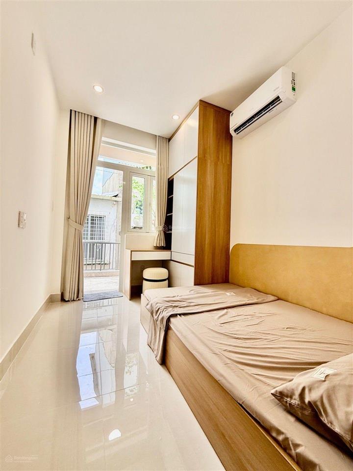 2 tầng 3pn, 42m hẻm rộng kế xe hơi full nội thất chân cầu bông gần chợ bà chiểu  5.x tỉ tl