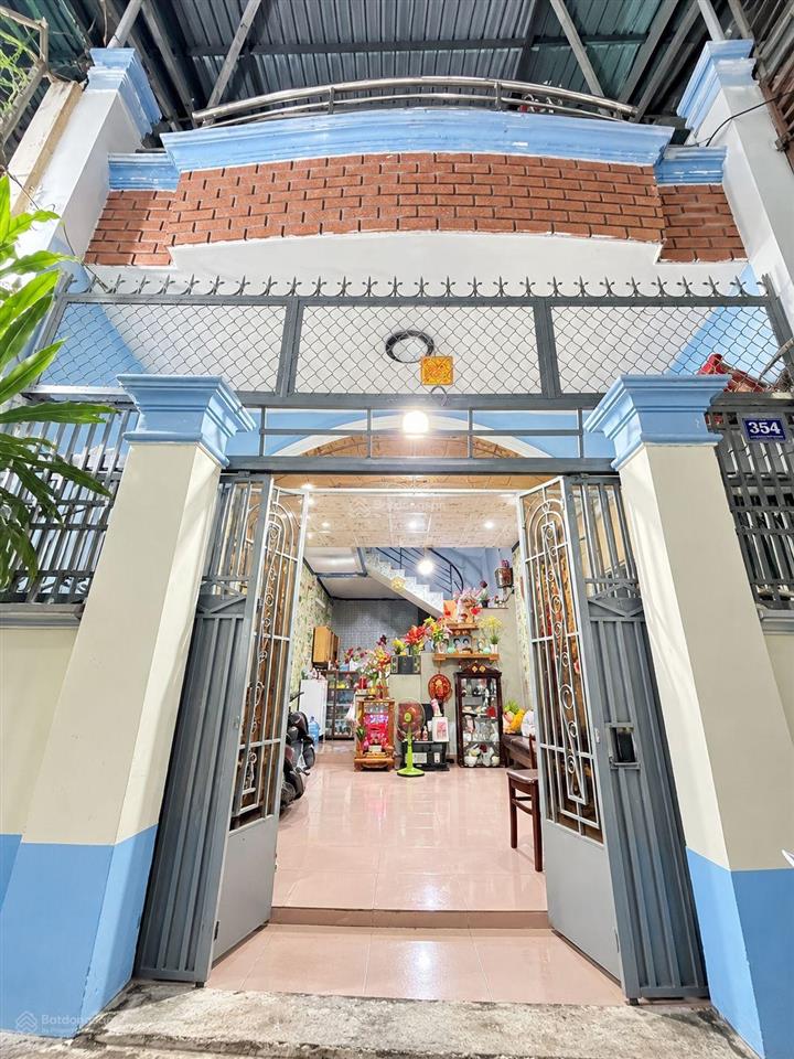 Chỉ 3.7 tỷ  hẻm rộng sát emart  2 tầng ngang 4.1m 46m2, 2pn  giá tốt trong tầm tiền