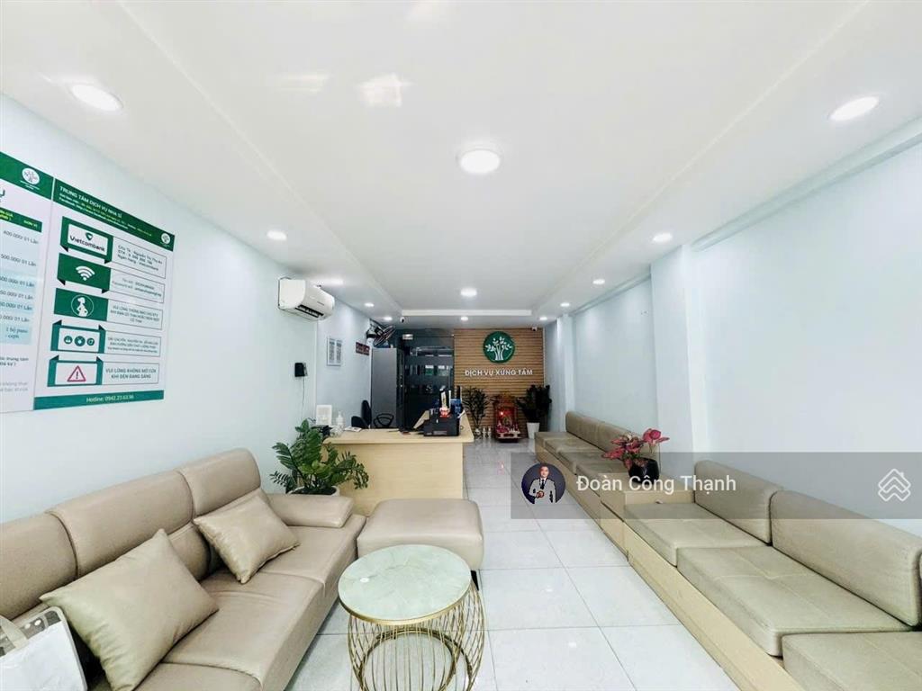 Mặt tiền đường 3/2 lô góc giáp quận 5, quận 10 81m2ngang gần 5m đoạn sầm uất, đang cho thuê.