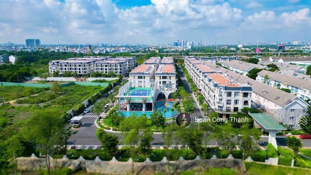 Cần bán căn nhà phố classia khang điền  sổ sẵn  full nội thất có thang máy