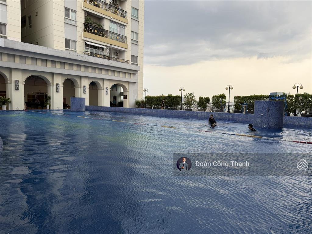 Chính chủ cần bán căn hộ cc flemington, quận 11, dt 87m2, giá 8,1 tỷ  0901 558 ***