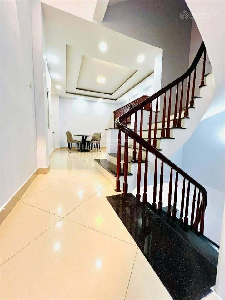 Phố kim ngưu, dt 62m2, lô góc, kinh doanh, 3tầng, mt5, giá nhỉnh 11 tỷ.