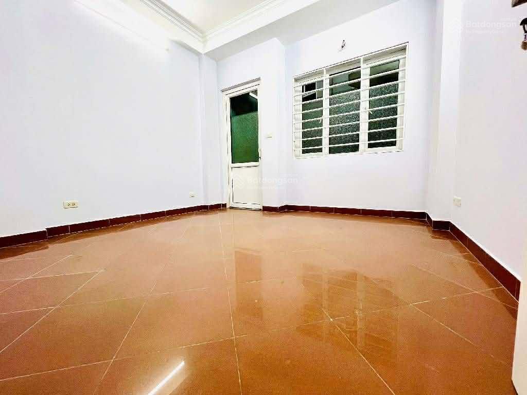 Phố kim ngưu, dt 62m2, lô góc, kinh doanh, 3tầng, mt5, giá nhỉnh 11 tỷ.