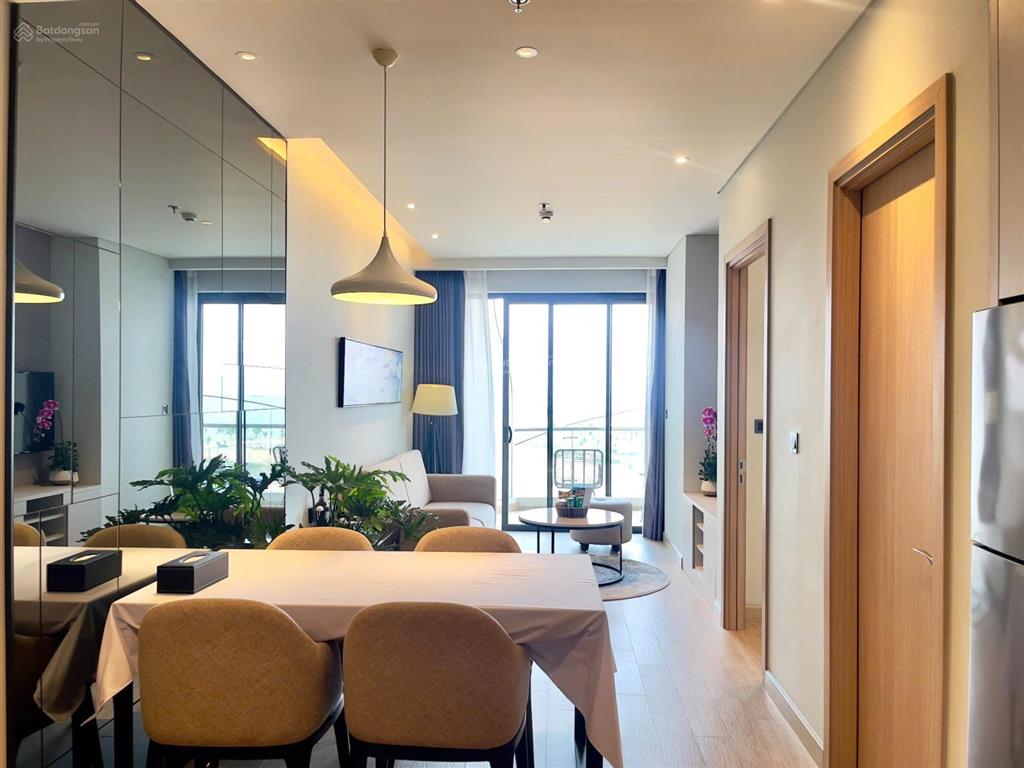Căn 1pn đã có sổ tầng đẹp view trực diện biển giá full vat 45 triệu / m2, 69m2, nội thất cao cấp
