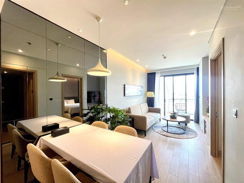 Căn 1pn đã có sổ tầng đẹp view trực diện biển giá full vat 45 triệu / m2, 69m2, nội thất cao cấp