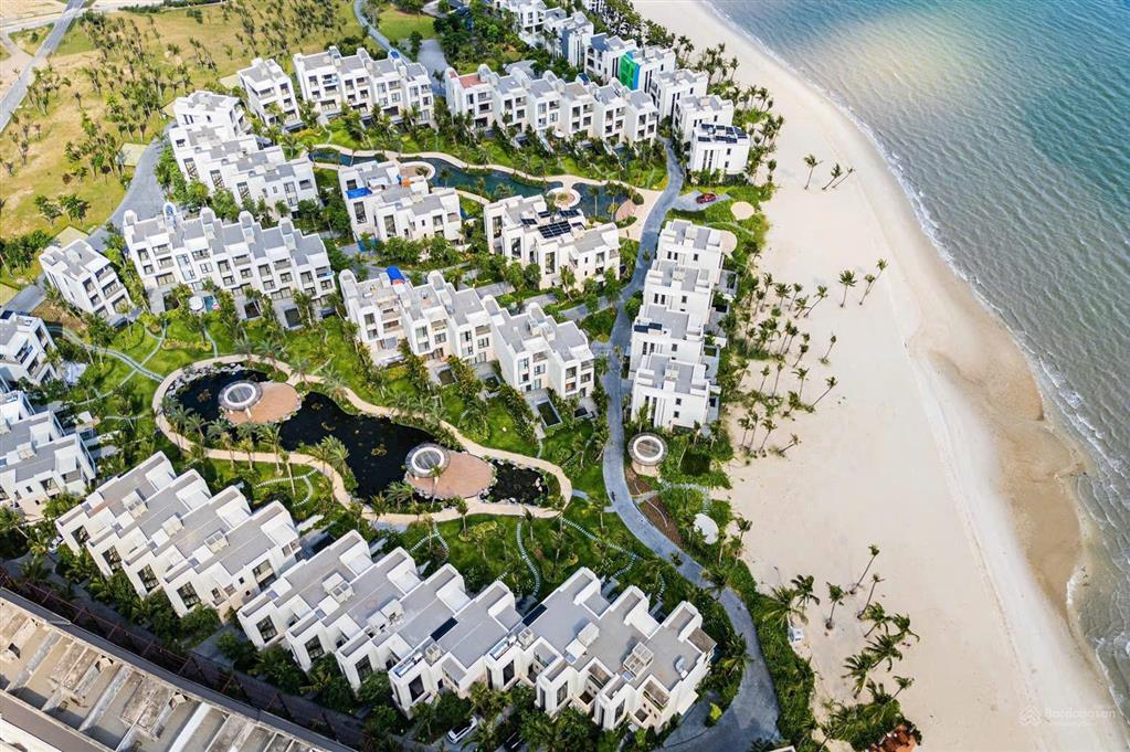 Bán gấp bt sl lagoon residence hạ long, 45 tỷ, 211,31m2, full nội thất sát biển hàng hiếm siêu hời